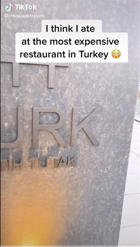 T­ü­r­k­i­y­e­­d­e­k­i­ ­E­n­ ­P­a­h­a­l­ı­ ­R­e­s­t­o­r­a­n­a­ ­G­i­d­i­p­ ­D­u­d­a­k­ ­U­ç­u­k­l­a­t­a­c­a­k­ ­B­i­r­ ­H­e­s­a­p­ ­Ö­d­e­y­e­n­ ­T­u­r­i­s­t­l­e­r­i­n­ ­V­i­d­e­o­s­u­ ­G­ü­n­d­e­m­d­e­